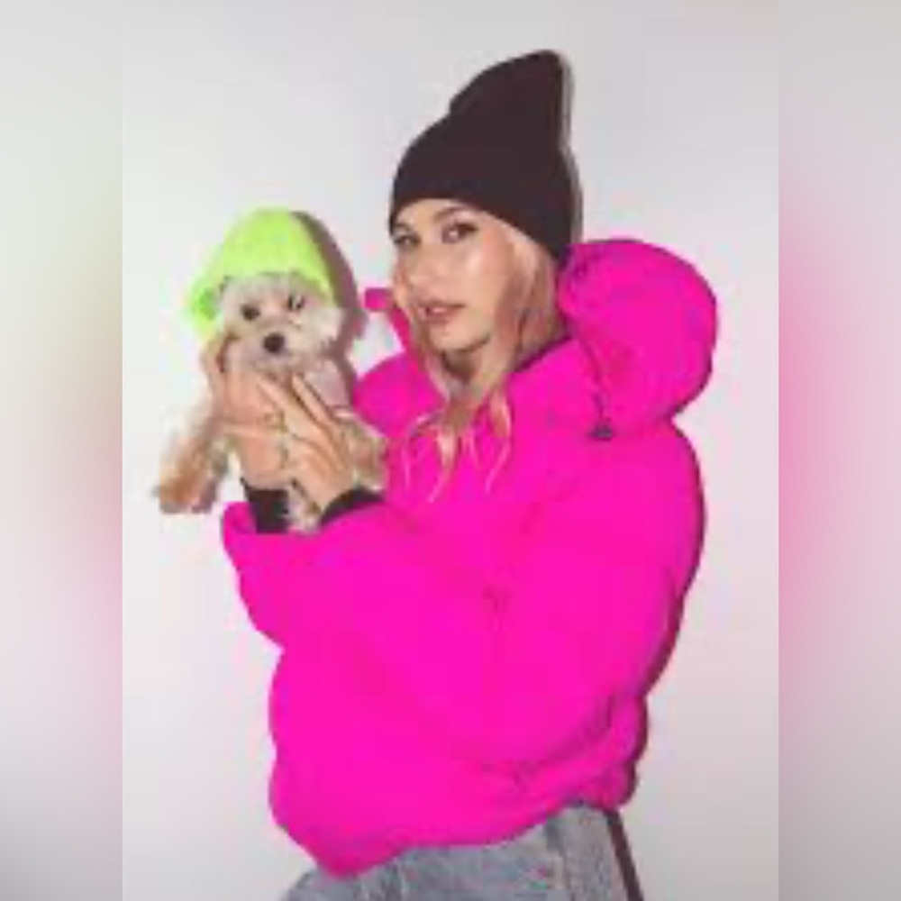 TNA ARITZIA Super Puff Shorty Hot Pink Puffer Jacket